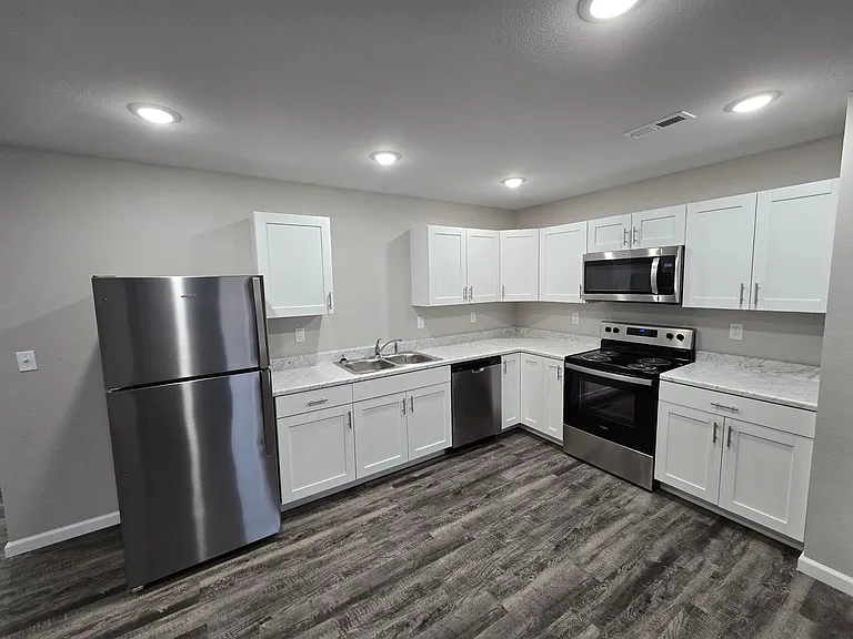 101 Goldfinch Dr — Photo 13