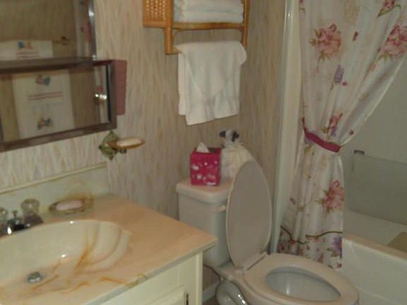 4th image of 719 Indian Hill Dr