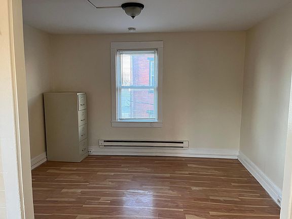 Office / Dinning room