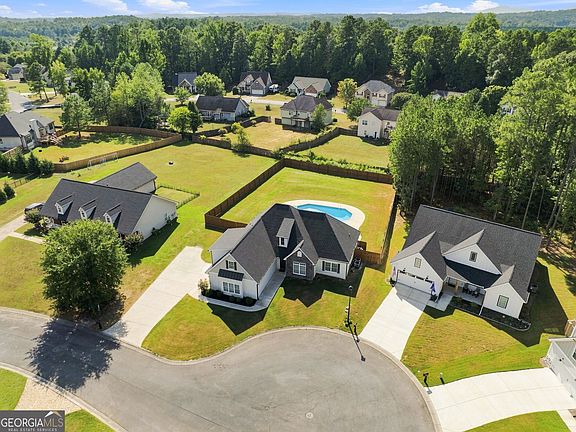 4th image of 5 Ellen Ct
