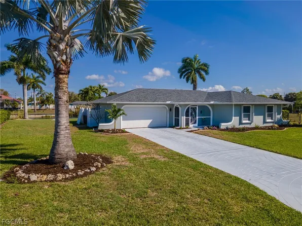 2213 NE 4th St, Cape Coral, FL 33909