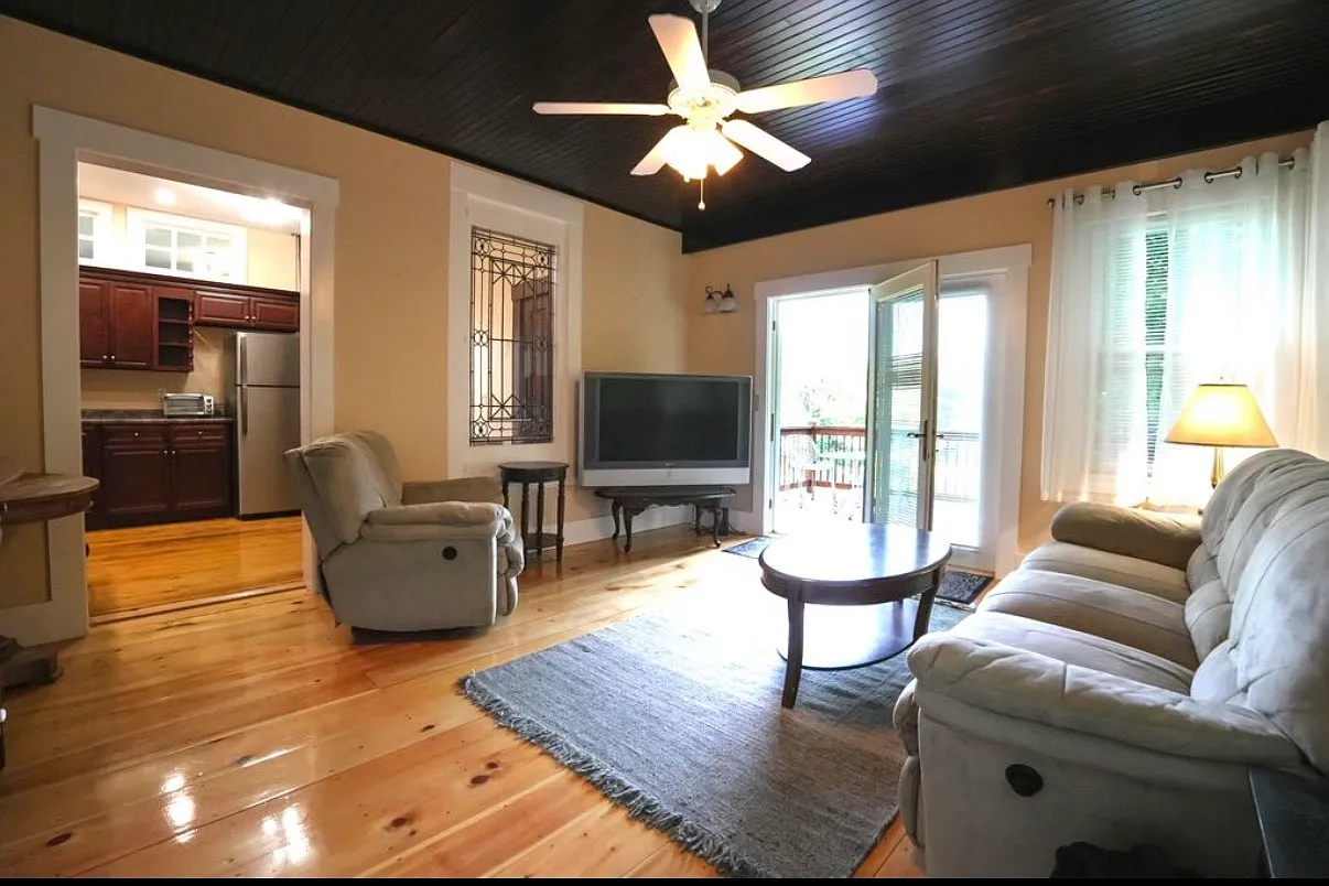 1 bed, 600 sqft, $1,900 — Photo 2