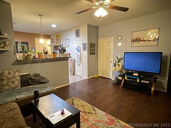 5th image of 14741 Fern Pl