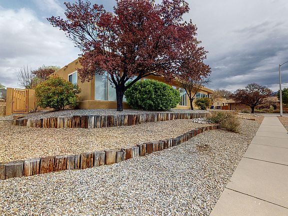 3rd image of 9201 Cascajo Dr NE