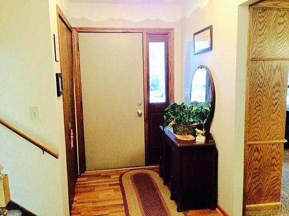 3rd image of 1051 Douglas Dr
