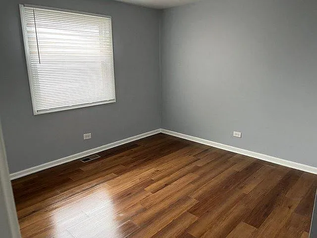 4 bed, $2,700 — Photo 4