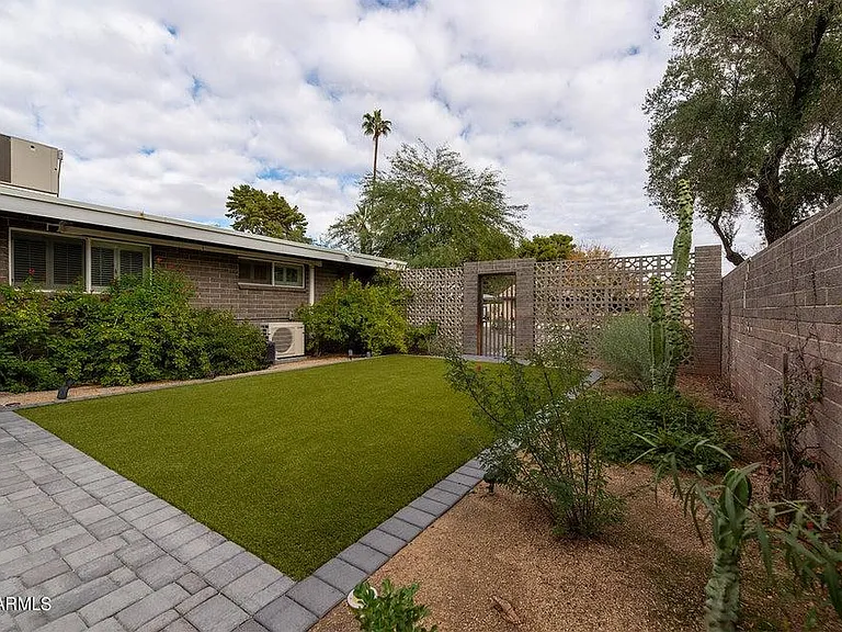 407 E Aepli Dr — Photo 28
