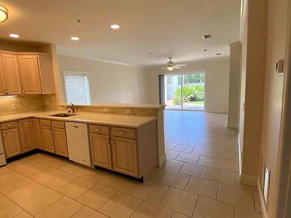 4th image of 931 A1a Beach Blvd Unit 101