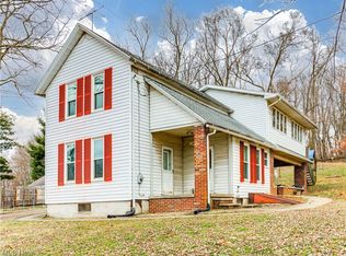 911 N Summit St, Barberton, OH 44203