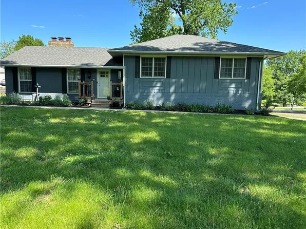 1001 N Thornton St, Richmond, MO 64085