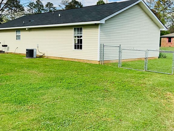 2nd image of 4852 Virginia Cir