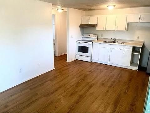 1st image of 1904 E Mulberry Dr #A