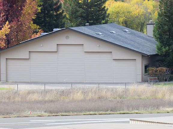 3rd image of 3280 Western Dr