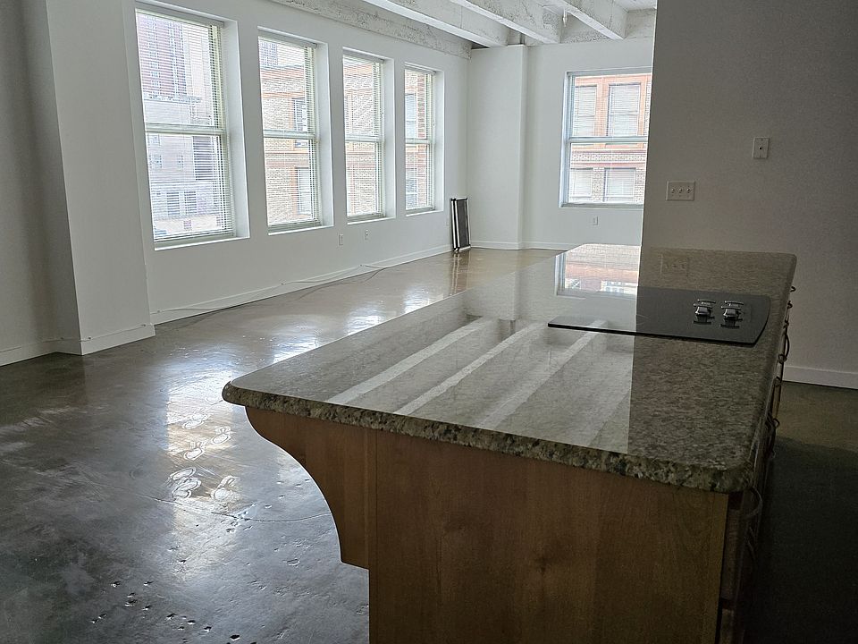 1st image of 21 W 10th St APT 10D