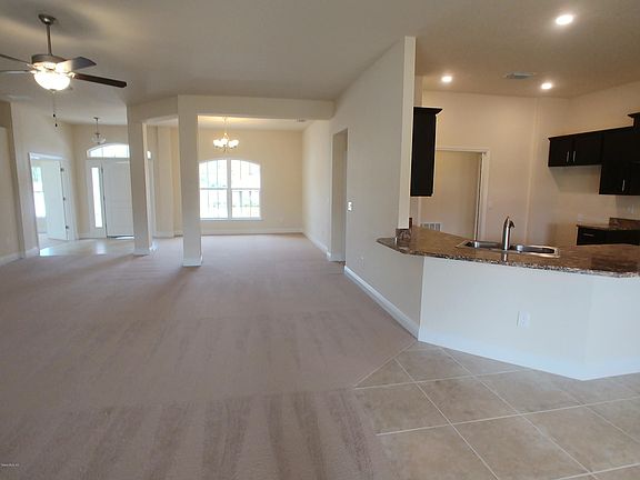3rd image of 1042 SE 65th Cir