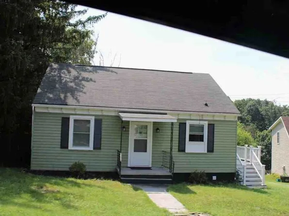 703 Monroe St, Staunton, VA 24401