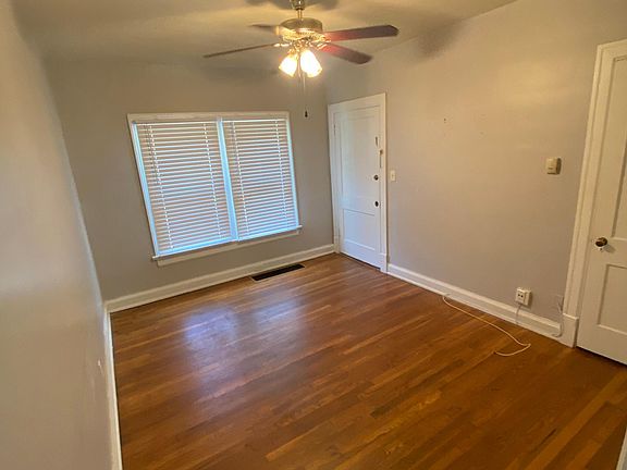 2nd image of 2400 Woodbourne Ave APT 1B