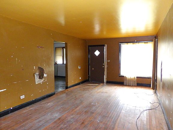 4th image of 4506 S Lavergne Ave #H