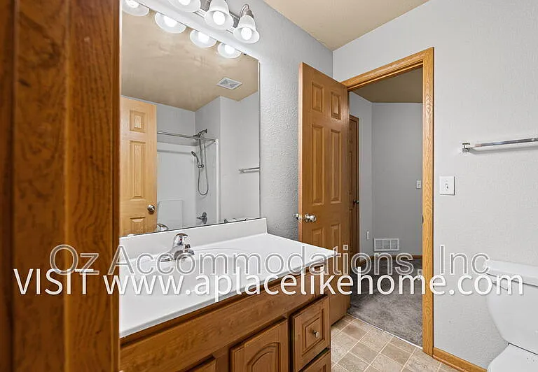 3300 N 103rd Pl — Photo 23