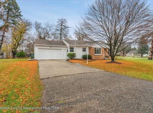 2808 Arlington Rd, Lansing, MI 48906
