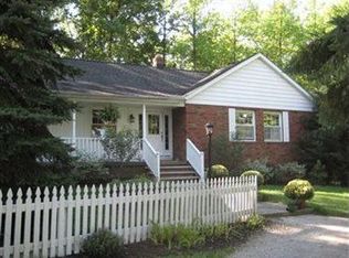 9993 Welk Rd, Chardon, OH 44024