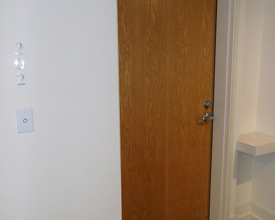 4th image of 267 S San Pedro St Unit 202