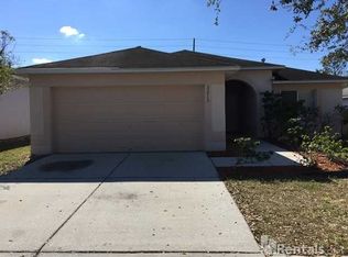 3213 Pine Top Dr, Valrico, FL 33594