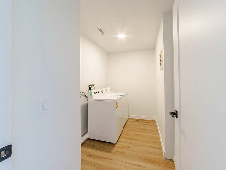 739 Bracewood Dr SW — Photo 66