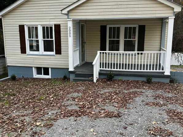 2005 Beard St, Guntersville, AL 35976