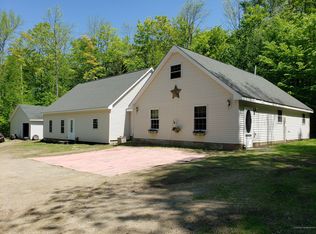 81 Burrill Hill Rd, Skowhegan, ME 04976