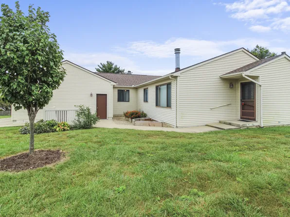 2409 Heritage Dr #1, Champaign, IL 61822