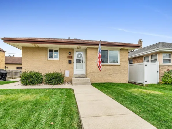 1519 Monroe AVENUE, South Milwaukee, WI 53172