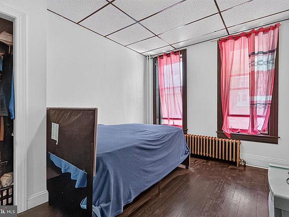 5th image of 214 W Jackson St