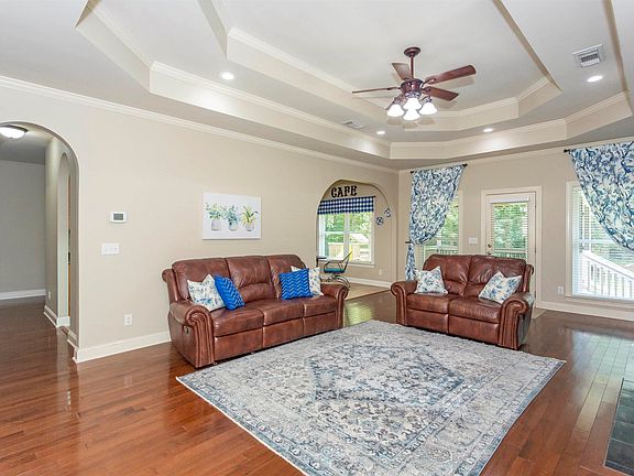 2nd image of 11428 Esther Cir