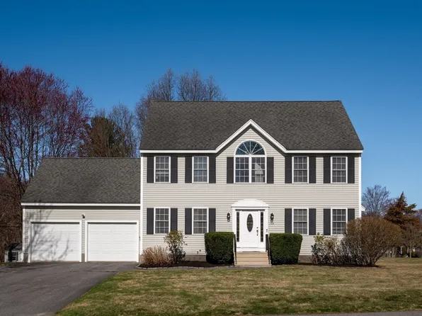 104 Overlook Ter, Dracut, MA 01826