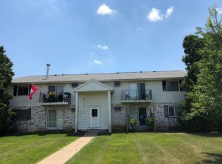 120 Berkley Rd APT 2, Verona, WI 53593