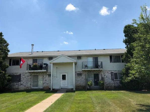 120 Berkley Rd APT 2, Verona, WI 53593