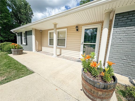 2nd image of 43 Bellview Dr