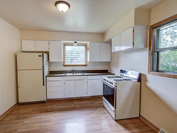 4th image of 4864 N 91st St #4866