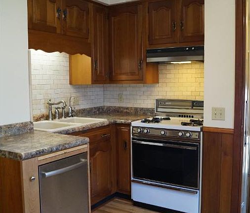 3rd image of 4149 44th Ave S