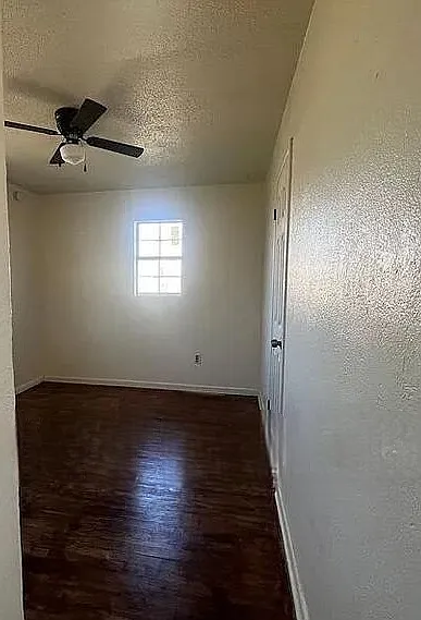 414 Lindy Ave — Photo 3