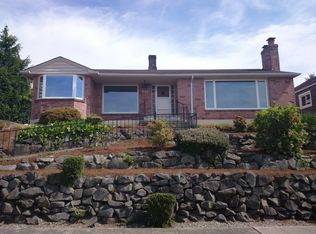 5711 SW Winthrop St, Seattle, WA 98116