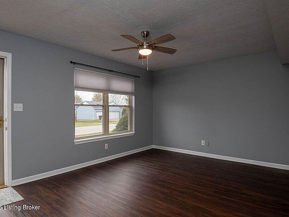 5th image of 10905 Conti Ln