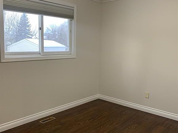 5th image of 9617 NE 65th Ave