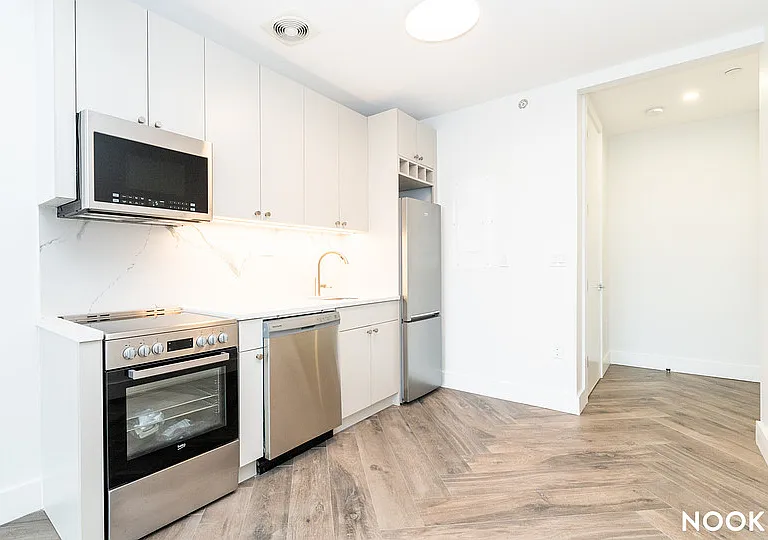 706 Ocean Pkwy #3E — Photo 5