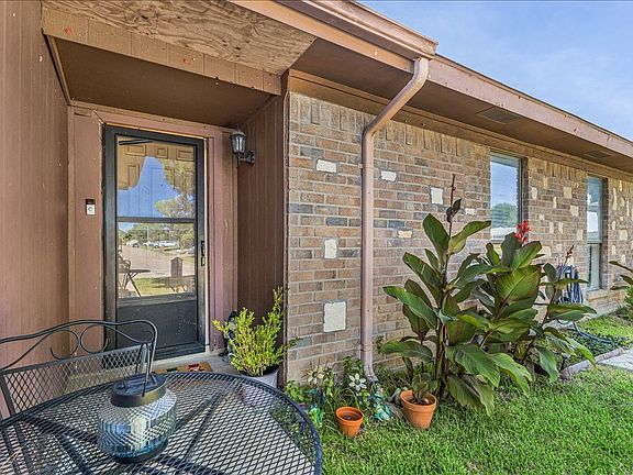 4th image of 3423 Hickory Hill Dr