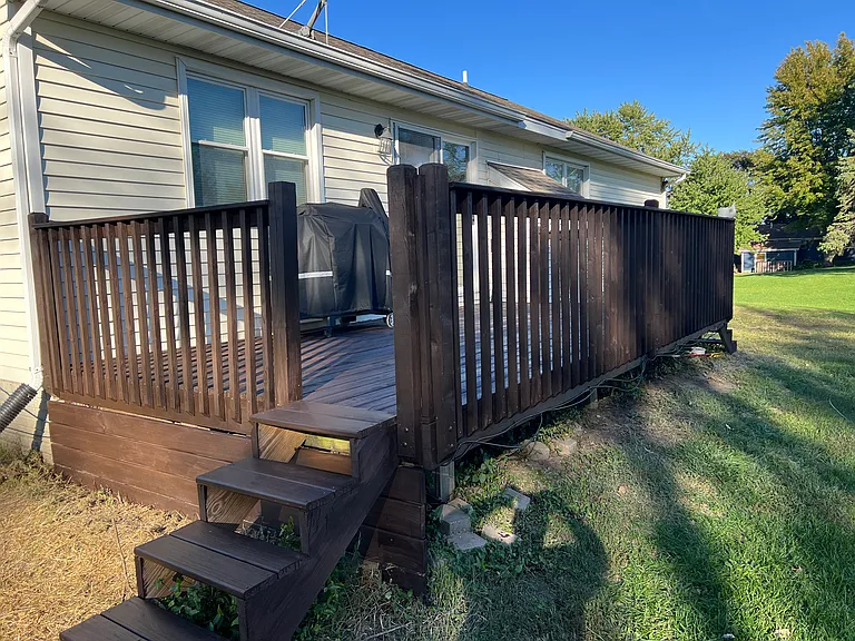 805 Marshall Ct N — Photo 12
