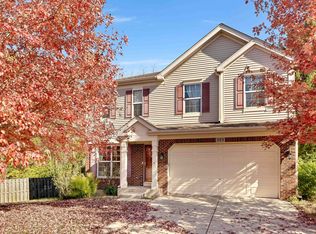 323 Emerald Dr, Streamwood, IL 60107