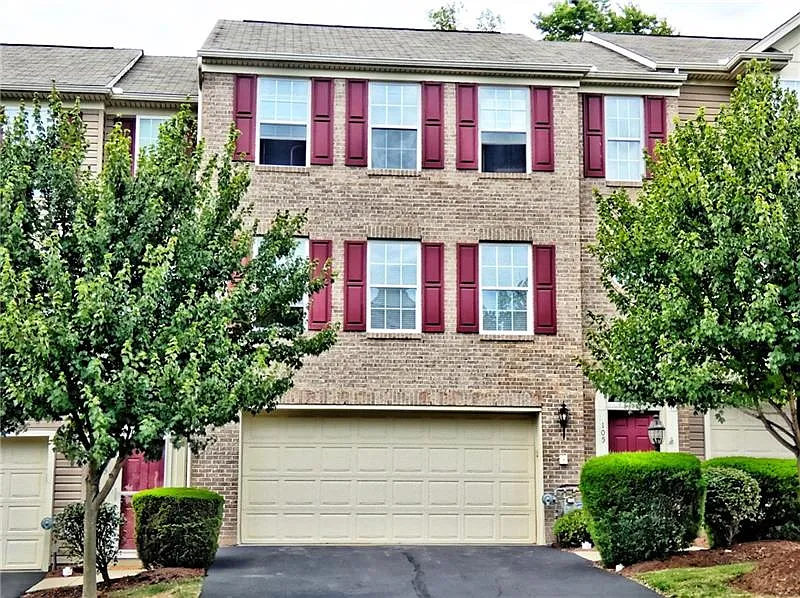105 Bellefield Ct photo 1