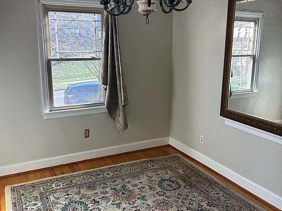 3rd image of 2187 Quebec Rd